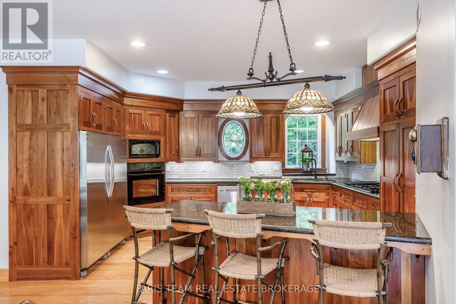 697 Lafontaine Road E, Tiny, Ontario  L9M 0S5 - Photo 9 - S12251707