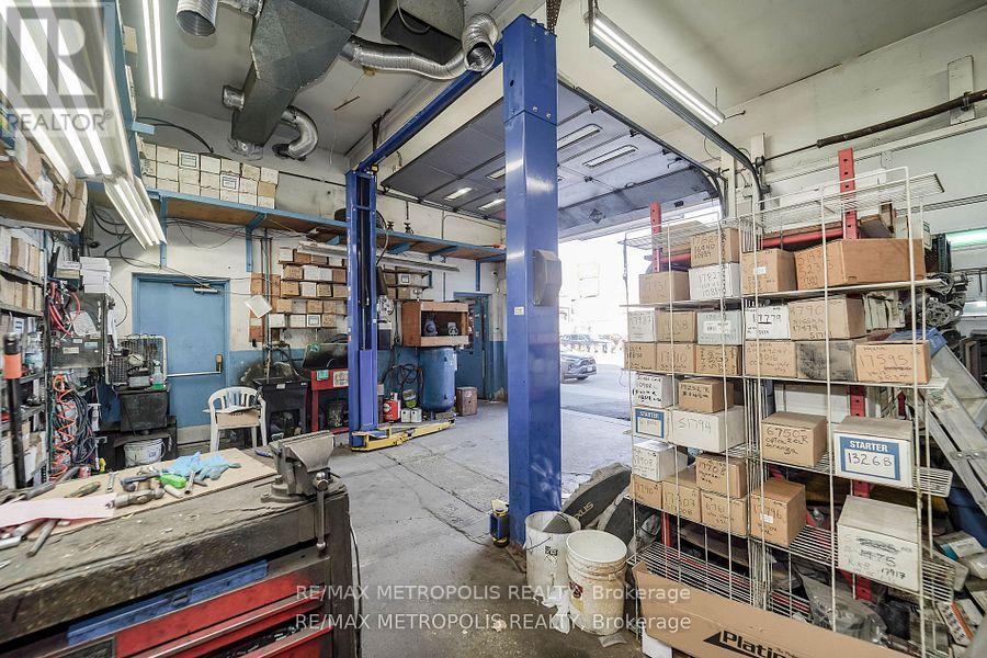 2793 Danforth Avenue, Toronto, Ontario  M4C 1L9 - Photo 9 - E12607628