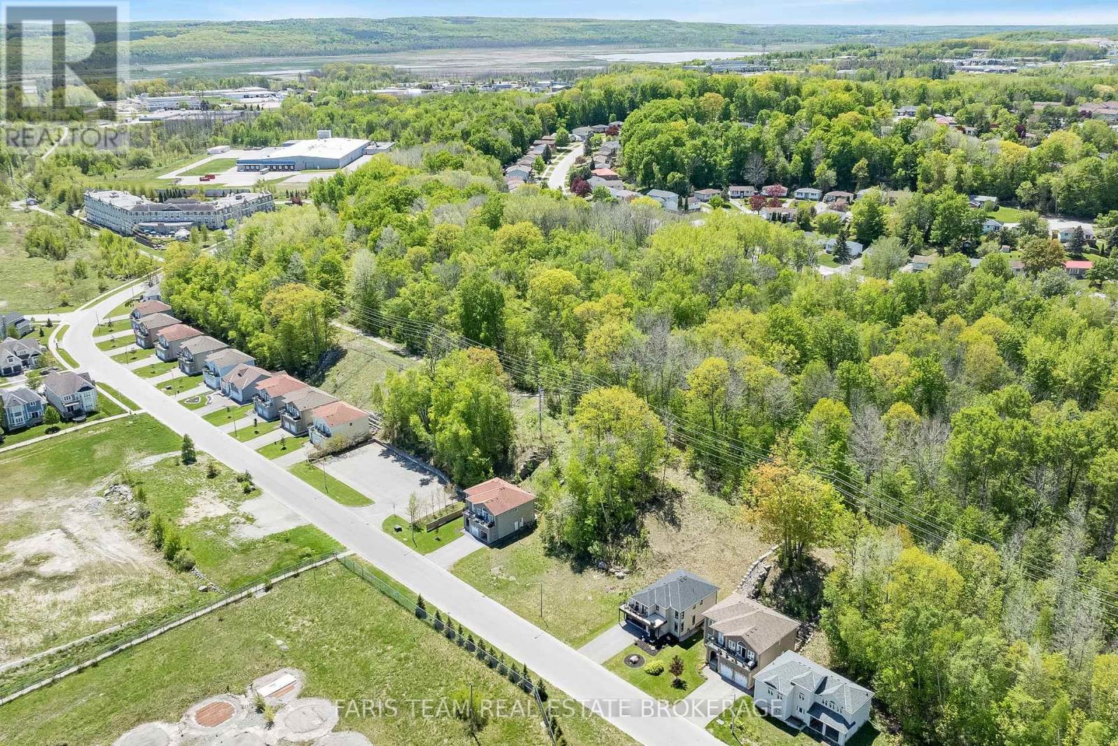 722 Aberdeen Boulevard, Midland, Ontario  L4R 5P1 - Photo 10 - S12464086