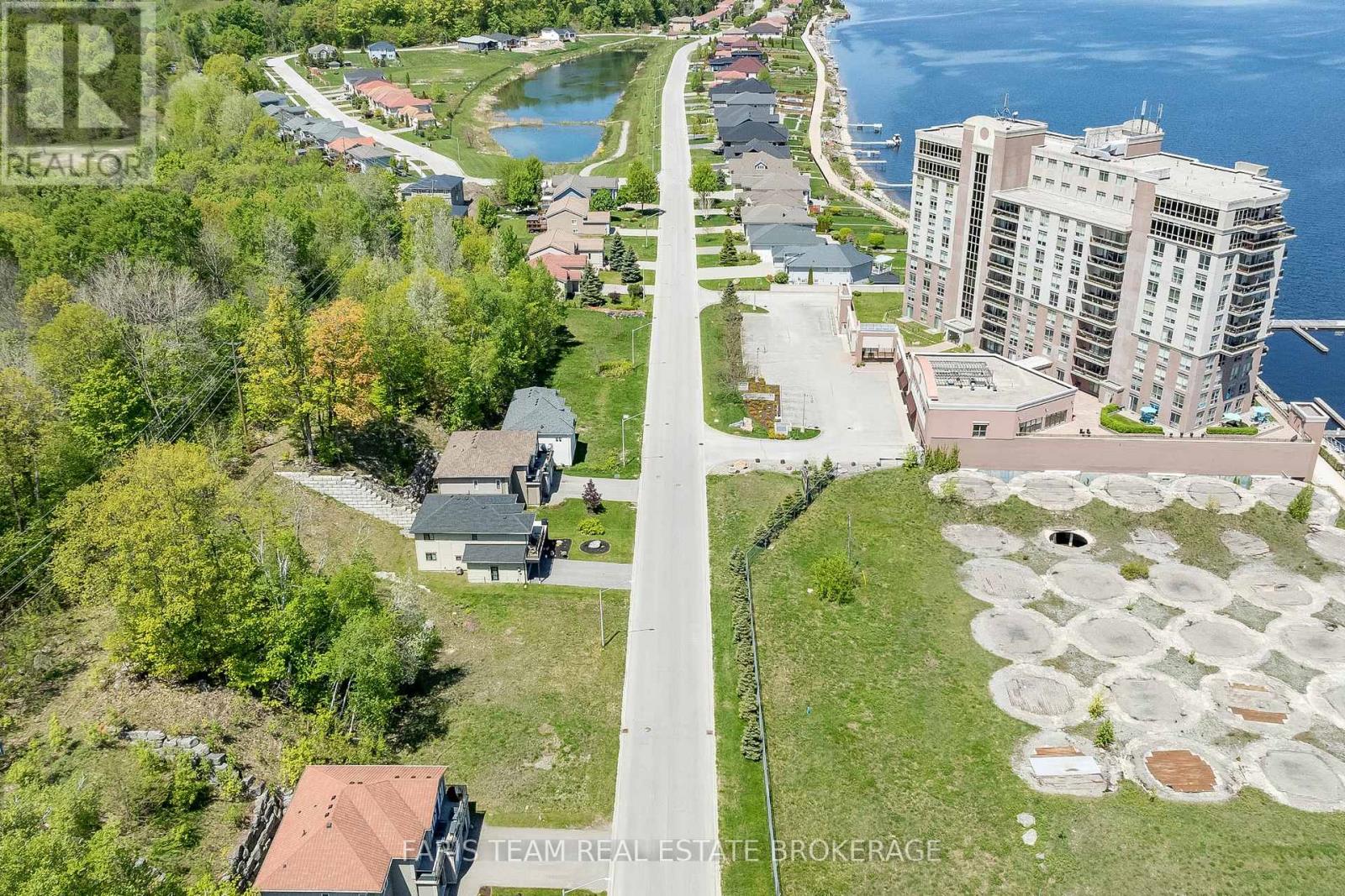 722 Aberdeen Boulevard, Midland, Ontario  L4R 5P1 - Photo 2 - S12464086