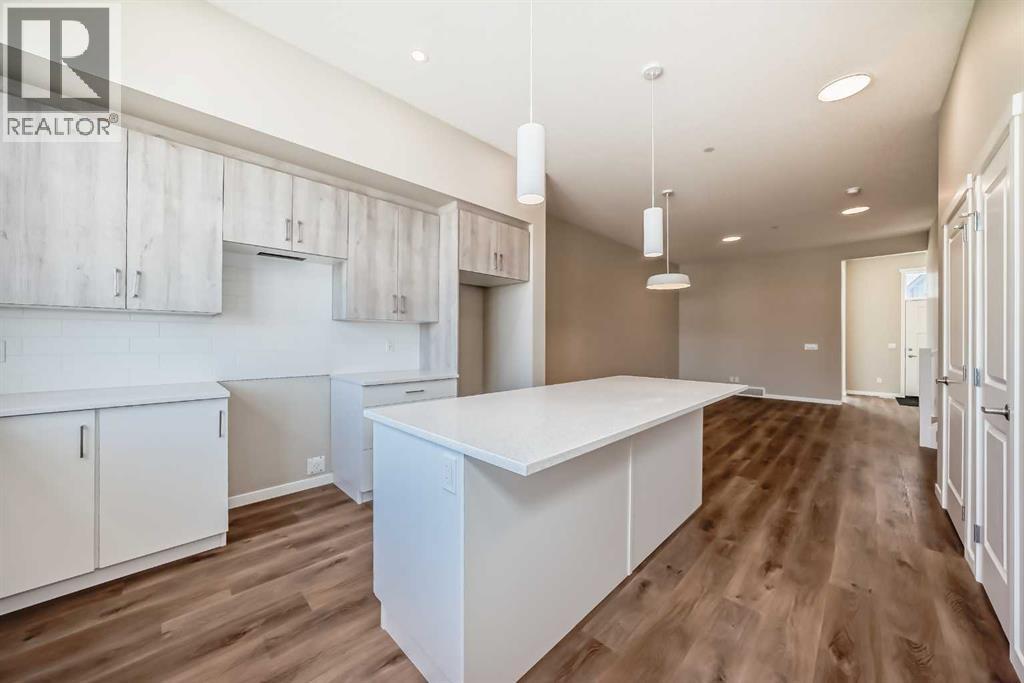 385 Hotchkiss Drive Se, Calgary, Alberta  T3S 0N1 - Photo 8 - A2238995