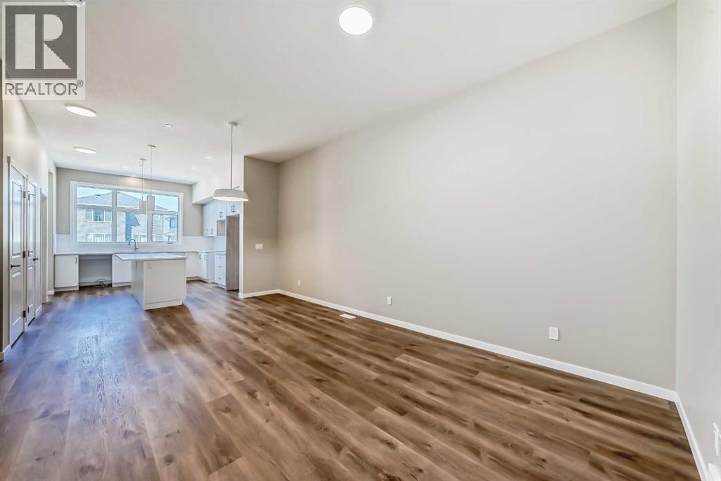 385 Hotchkiss Drive Se, Calgary, Alberta  T3S 0N1 - Photo 9 - A2238995