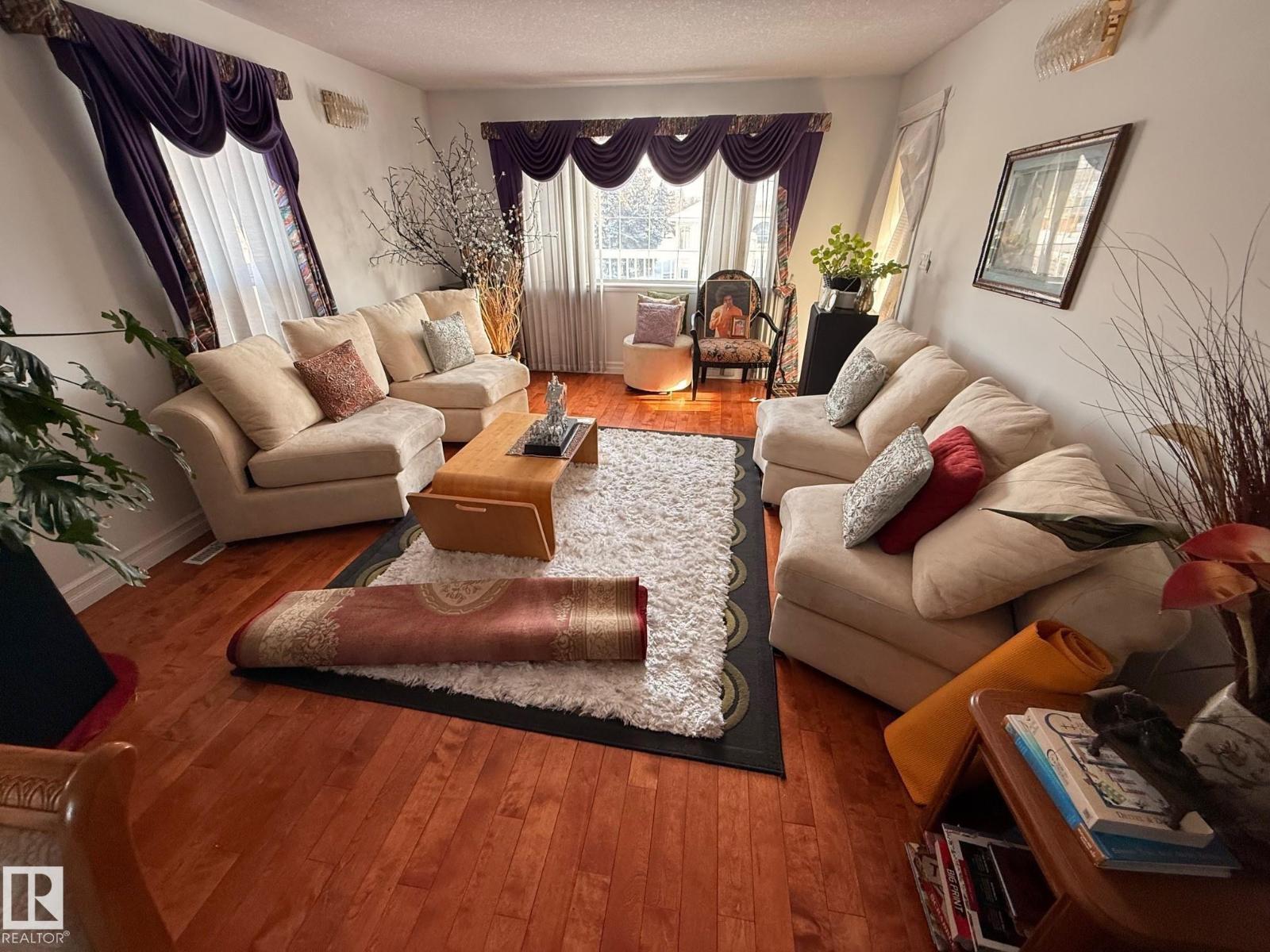 10644 155 St Nw, Edmonton, Alberta  T5P 2M5 - Photo 6 - E4467625