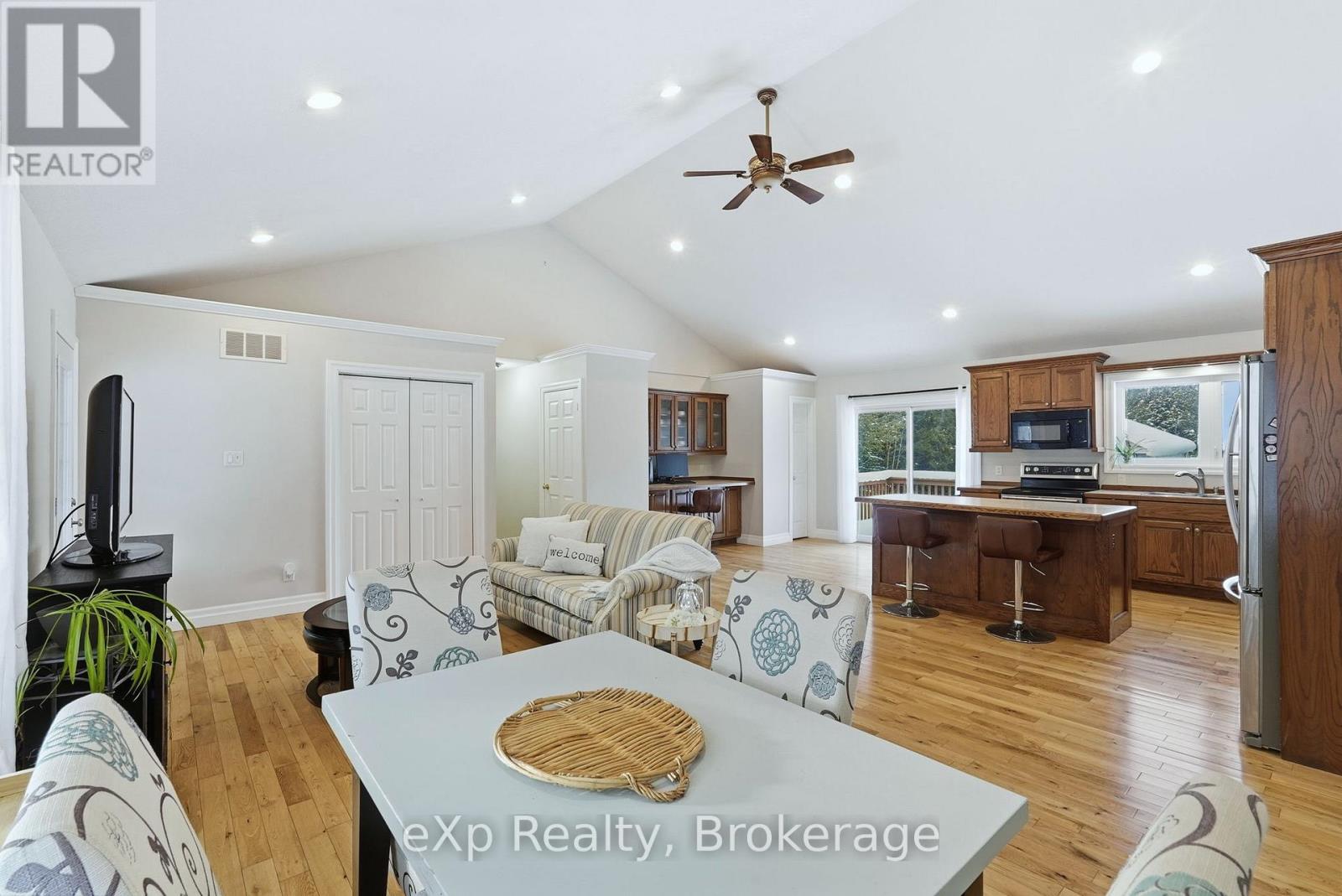 401309 Grey Road 17 Road, Georgian Bluffs, Ontario  N0H 2T0 - Photo 20 - X12607712