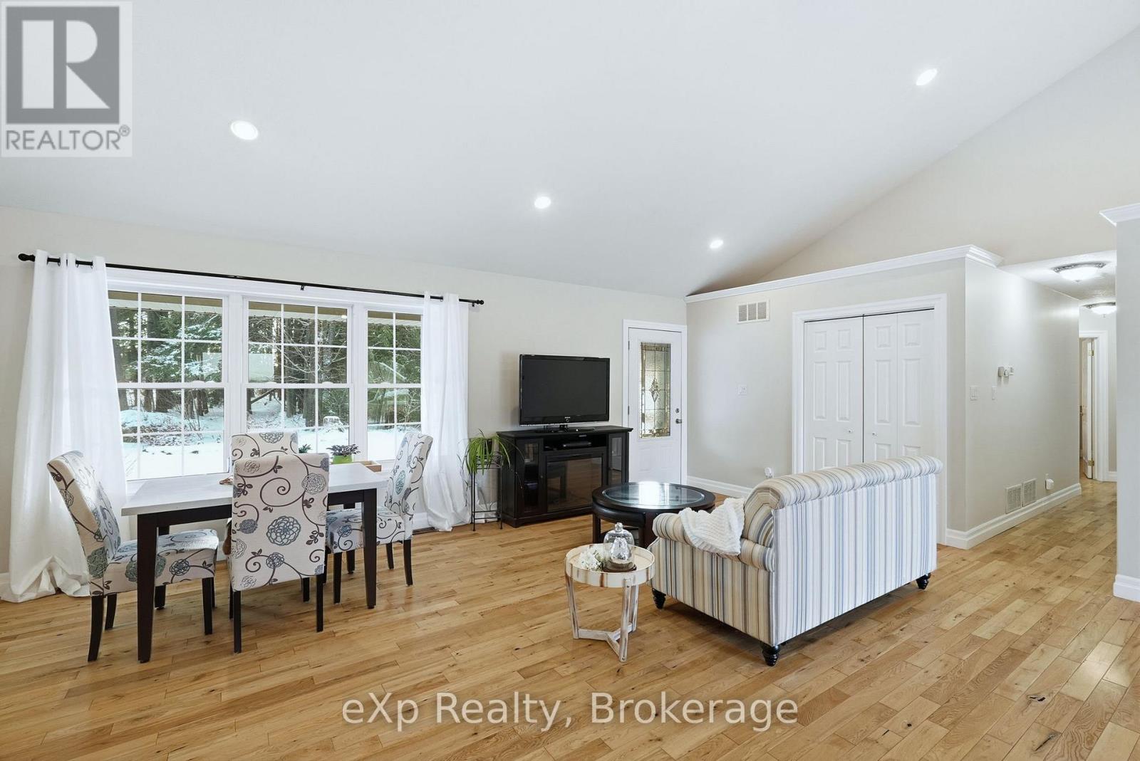 401309 Grey Road 17 Road, Georgian Bluffs, Ontario  N0H 2T0 - Photo 21 - X12607712