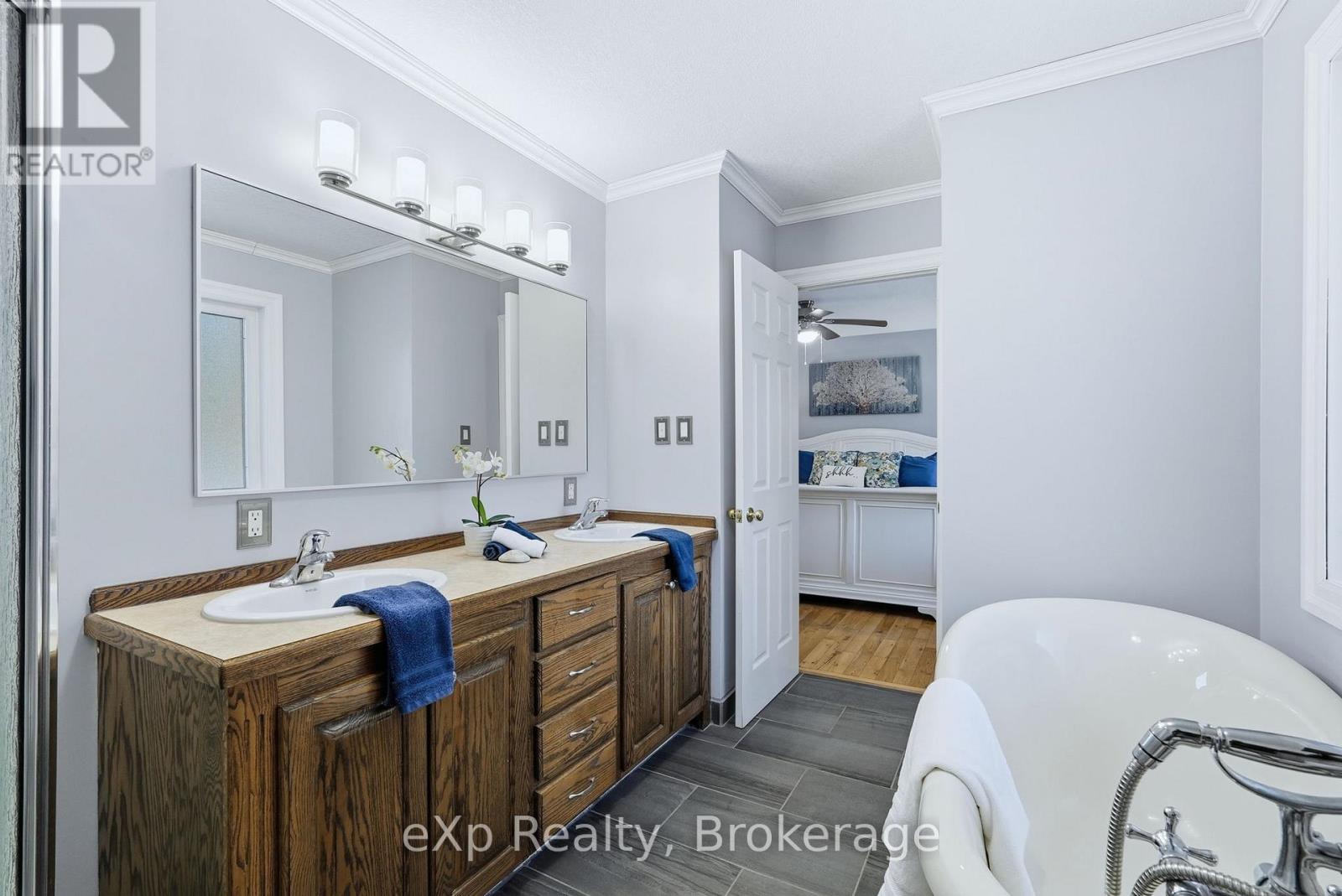 401309 Grey Road 17 Road, Georgian Bluffs, Ontario  N0H 2T0 - Photo 33 - X12607712