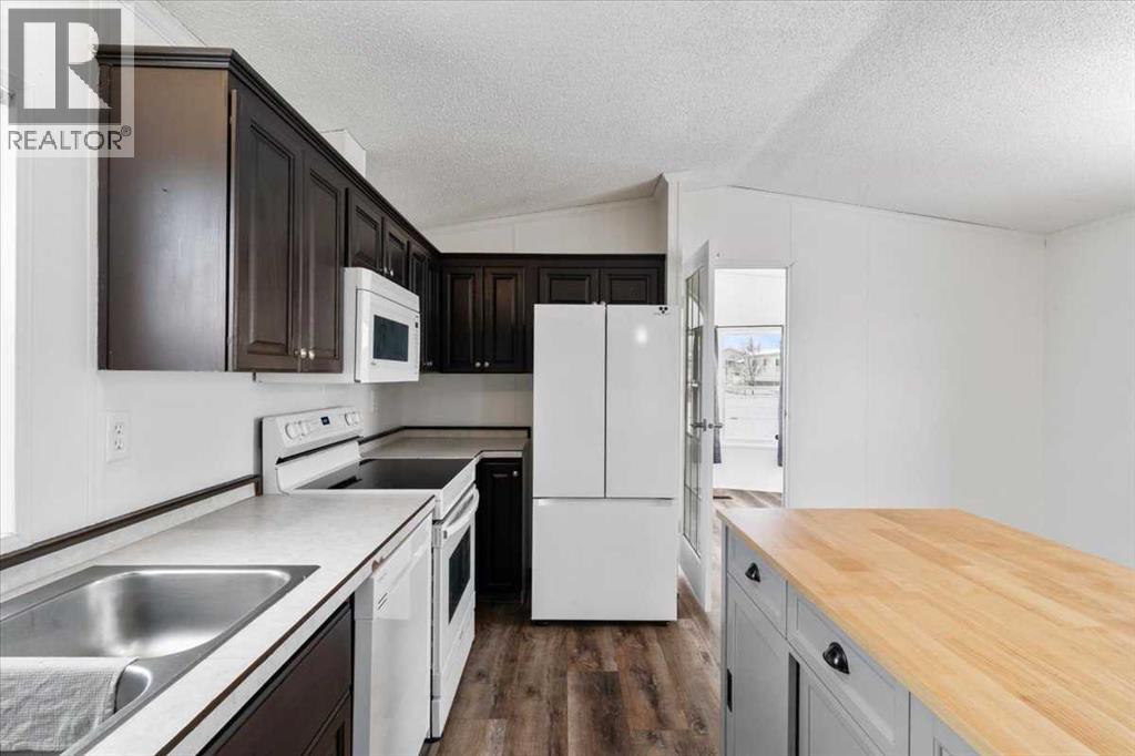 12230 98 Street, Grande Prairie, Alberta T8V 7M7 - Photo 9 - A2272866