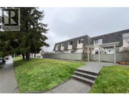 77 4061 Larchwood Dr Lambrick Park, Saanich, Ca