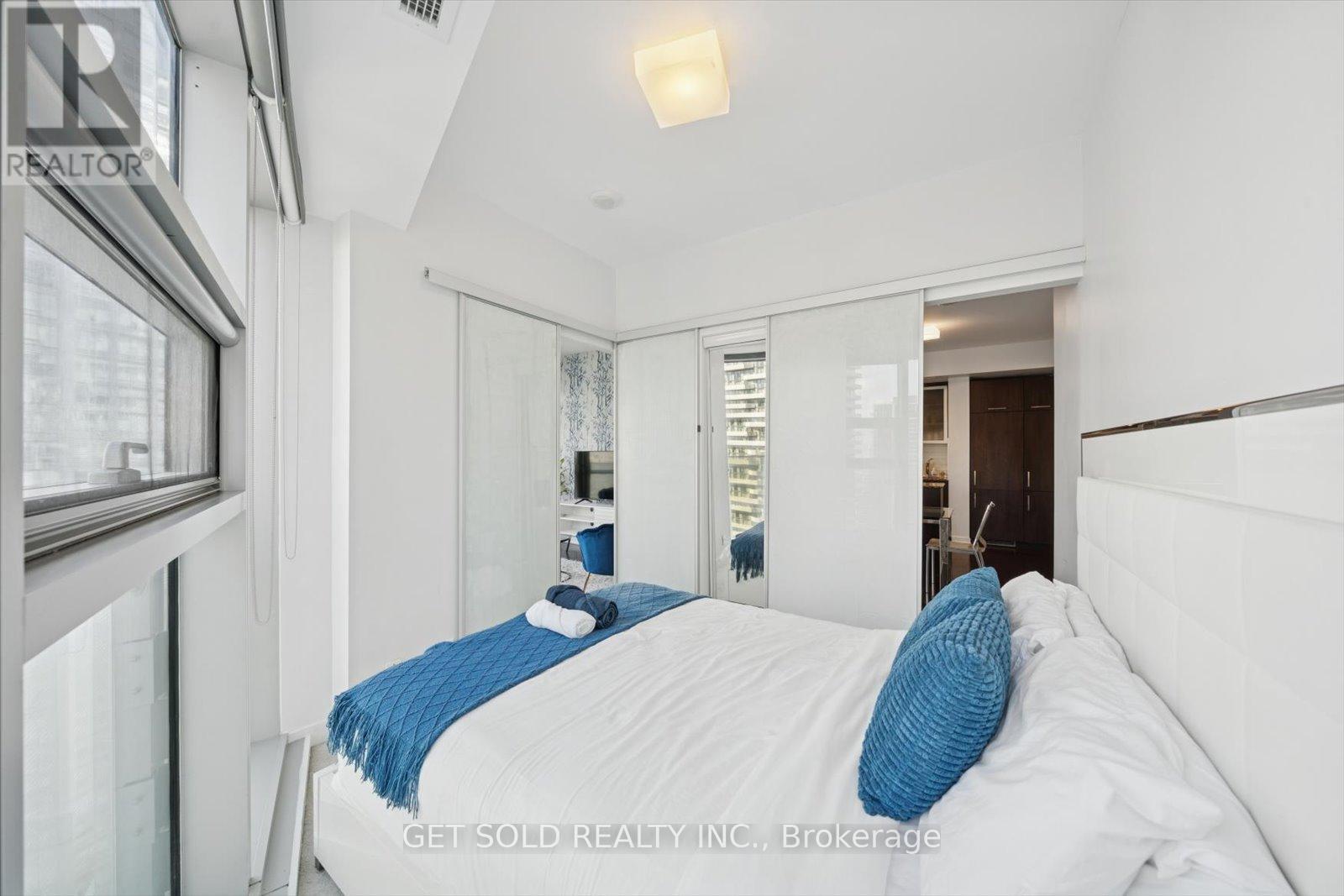 3803 - 14 York Street, Toronto, Ontario  M5J 0B1 - Photo 16 - C12603282