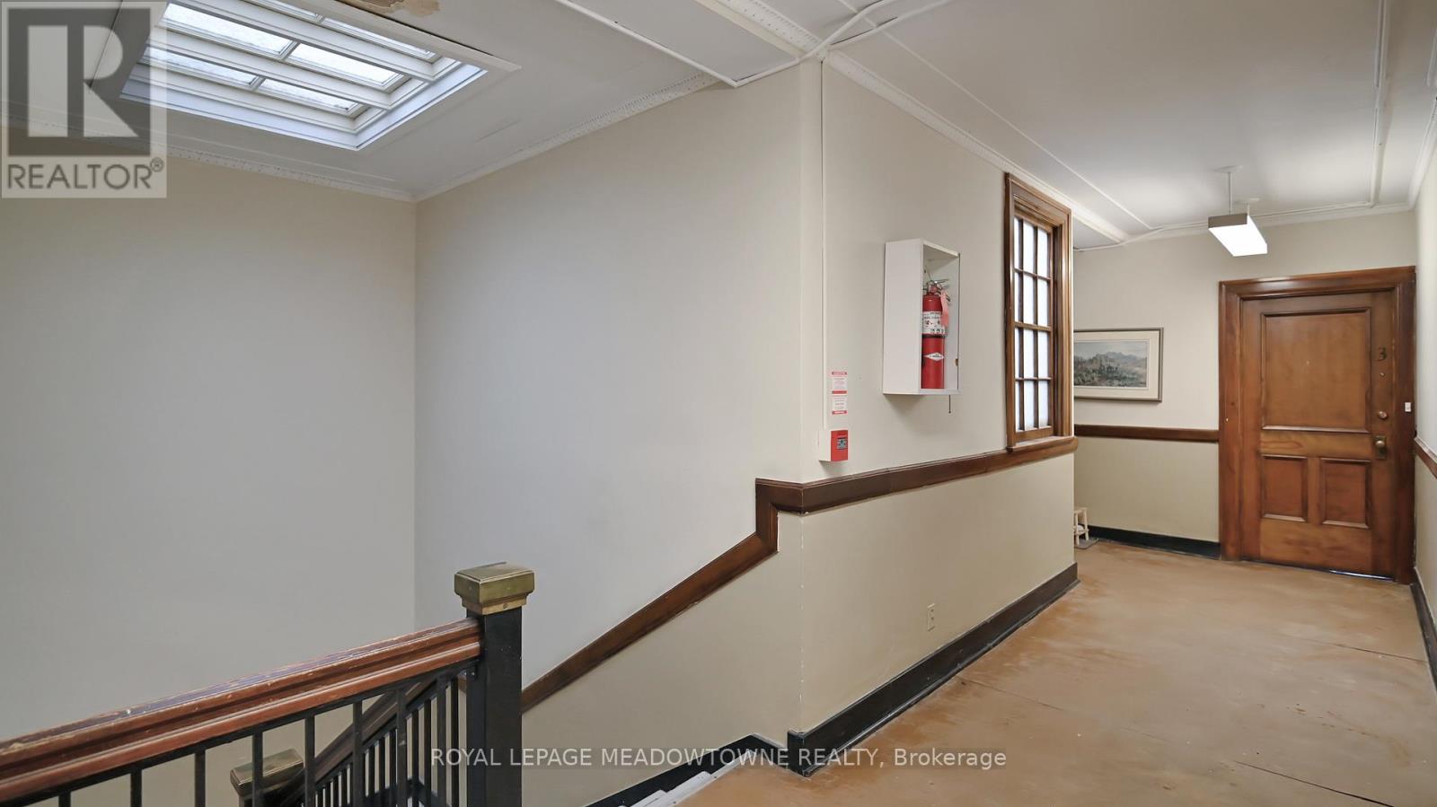 70 Mill Street, Halton Hills, Ontario  L7G 2C9 - Photo 17 - W12404072