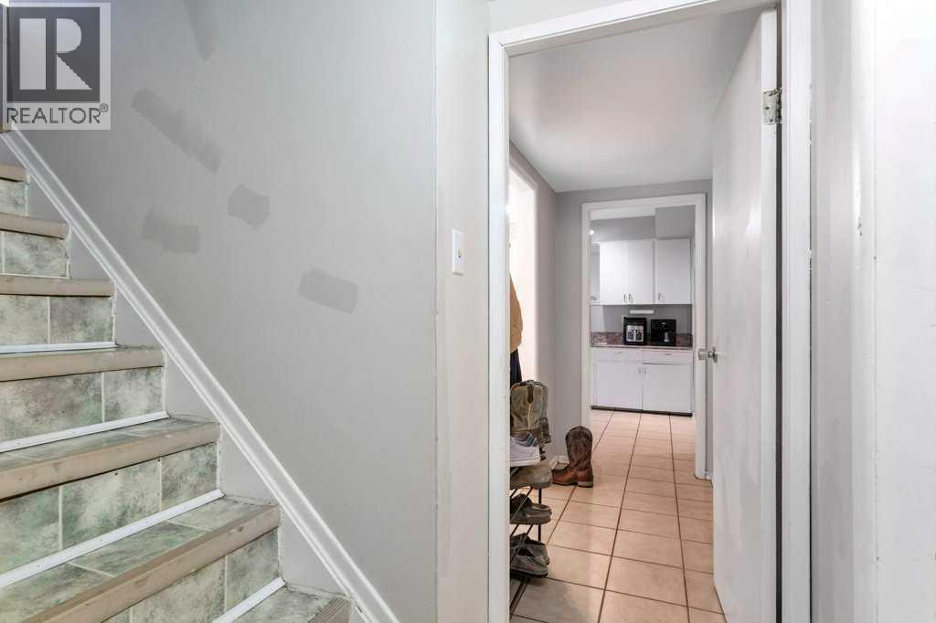 5702 West Park Crescent, Red Deer, Alberta  T4N 1E5 - Photo 25 - A2273642