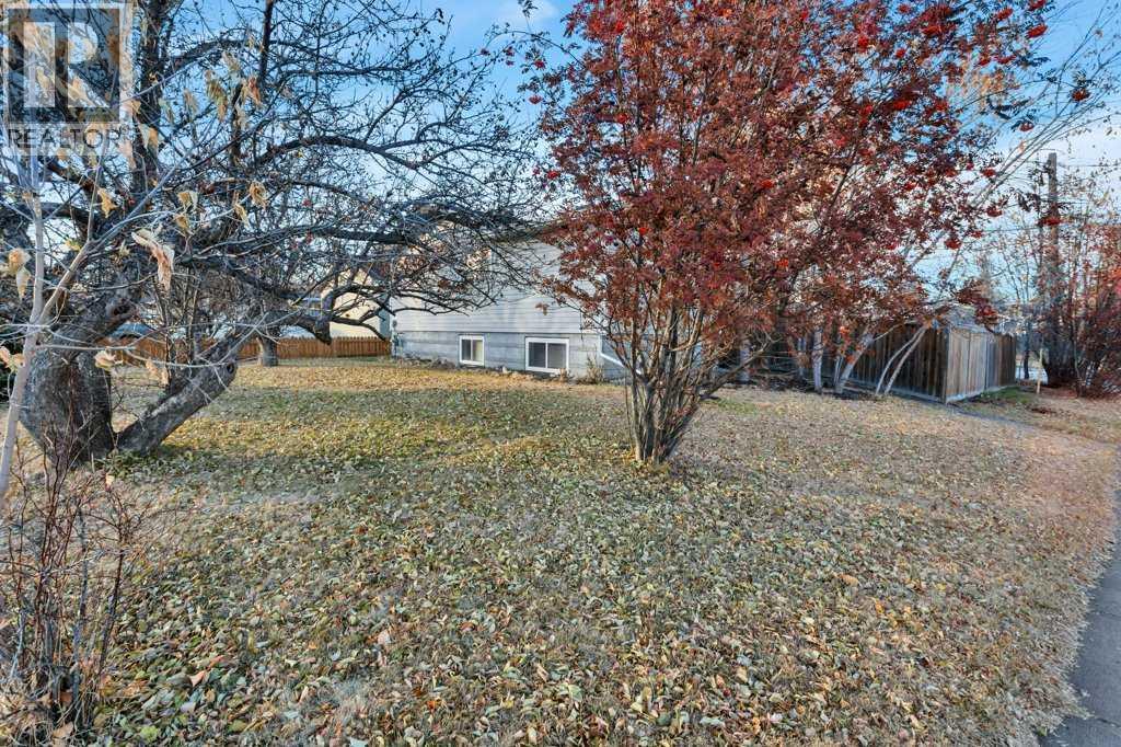 5702 West Park Crescent, Red Deer, Alberta  T4N 1E5 - Photo 42 - A2273642