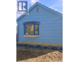 4513 44 Street, Castor, Ca