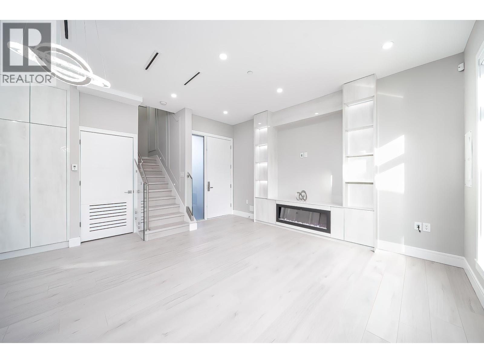 5350 Lanark Street, Vancouver, British Columbia  V5P 2Y1 - Photo 12 - R3065523