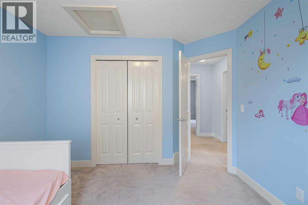 86 Royal Ridge Mount Nw, Calgary, Alberta  T3G 5Z3 - Photo 31 - A2273055