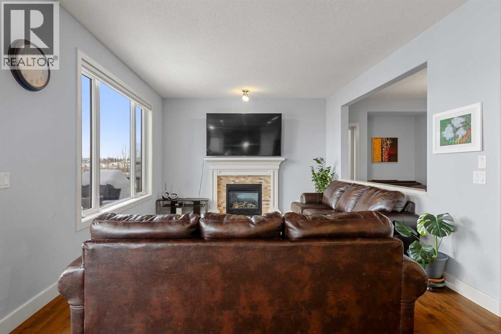 86 Royal Ridge Mount Nw, Calgary, Alberta  T3G 5Z3 - Photo 17 - A2273055