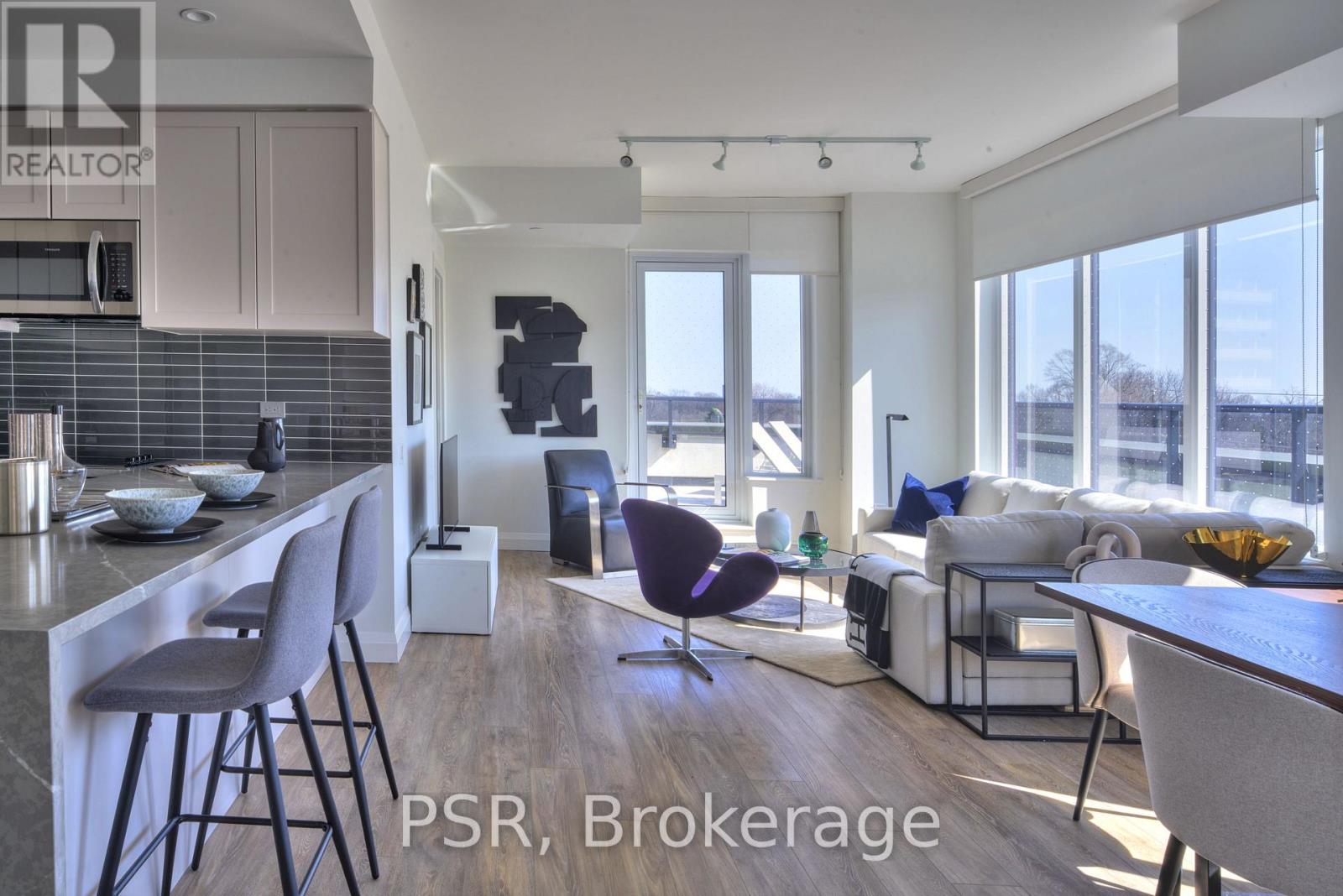 402 - 71 REDPATH AVENUE, Toronto, Ontario