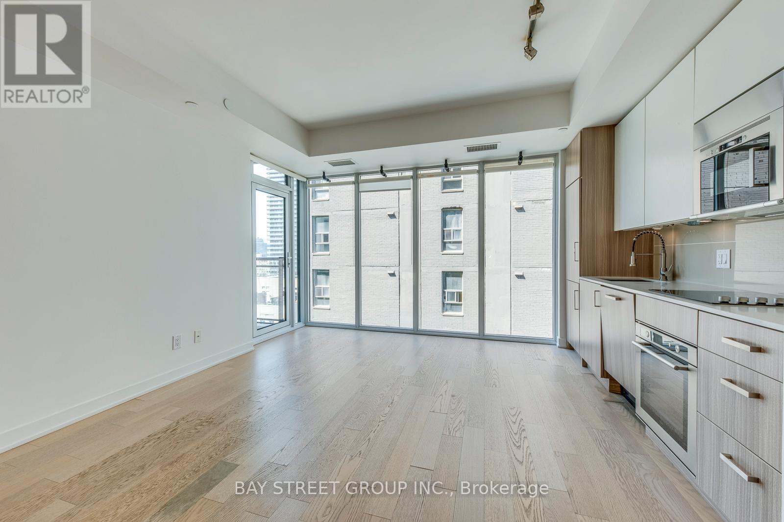 1601 - 17 Dundonald Street, Toronto, Ontario M4Y 1K3 - Photo 12 - C12607706