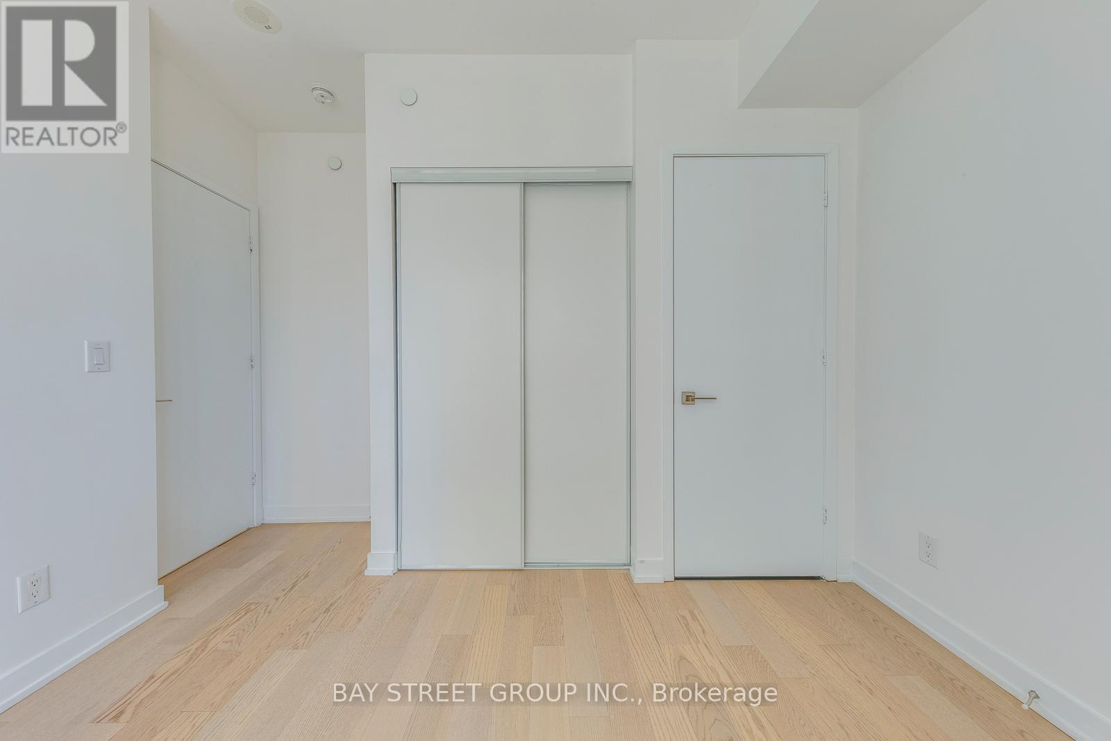 1601 - 17 Dundonald Street, Toronto, Ontario M4Y 1K3 - Photo 32 - C12607706