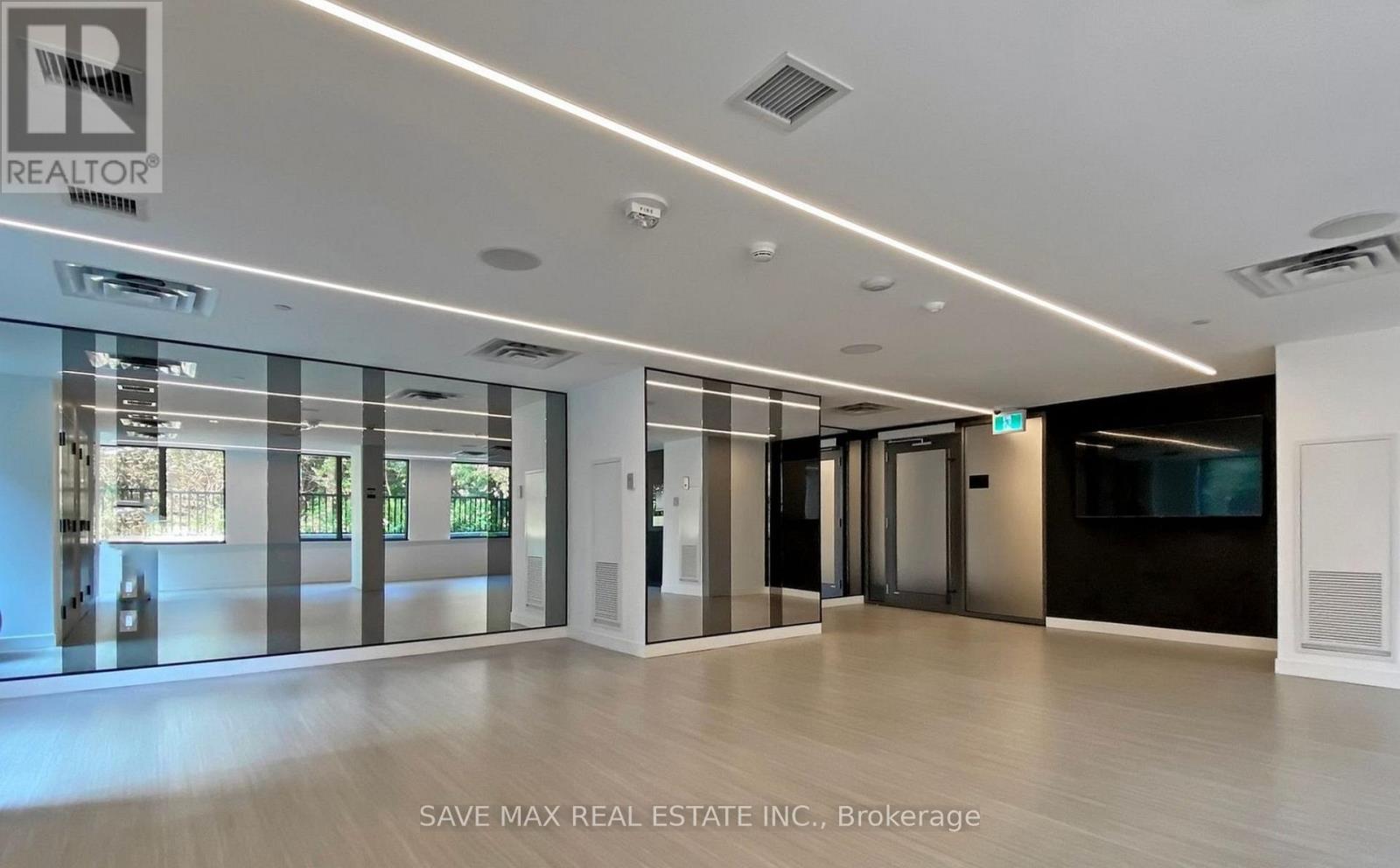 203 - 500 Wilson Avenue, Toronto (Clanton Park), Ontario  M3H 0E5 - Photo 6 - C12607708