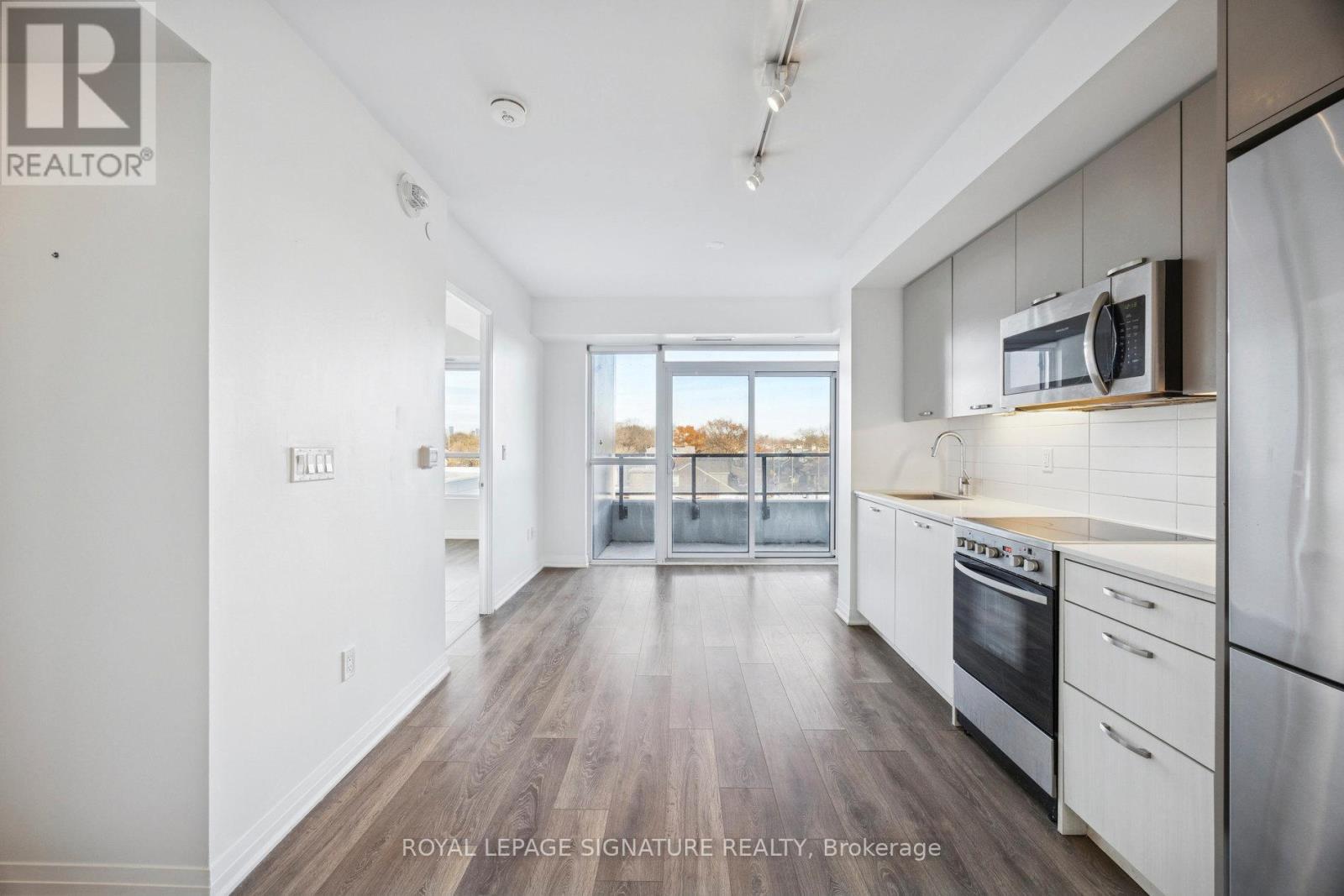 424 - 2301 Danforth Avenue, Toronto, Ontario  M4C 1K5 - Photo 13 - E12521368