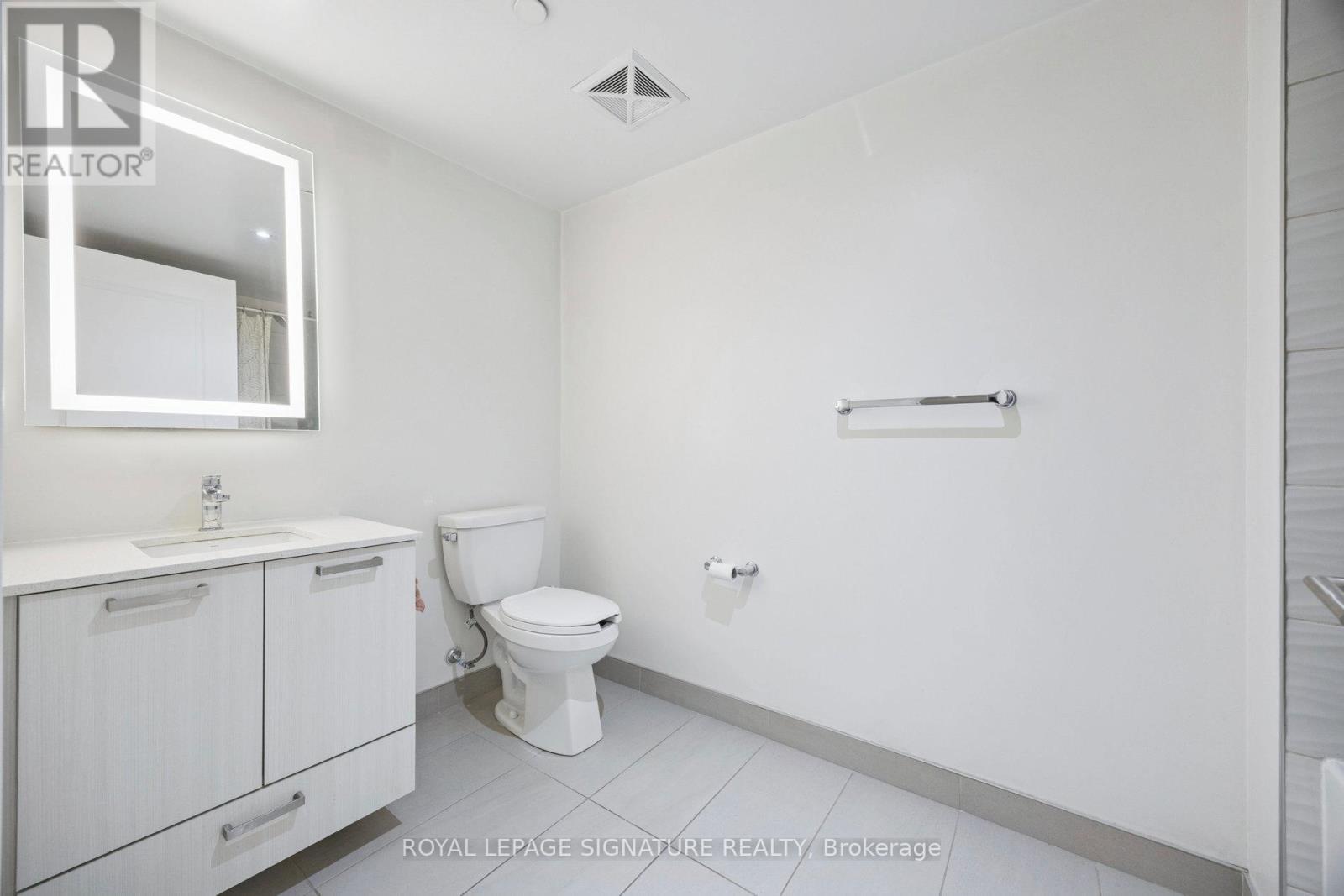 424 - 2301 Danforth Avenue, Toronto, Ontario  M4C 1K5 - Photo 31 - E12607064