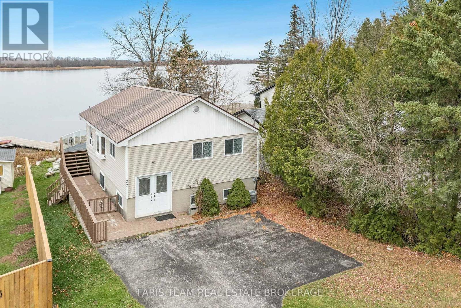 122 Mitchells Beach Road, Tay, Ontario  L0K 2A0 - Photo 3 - S12449403