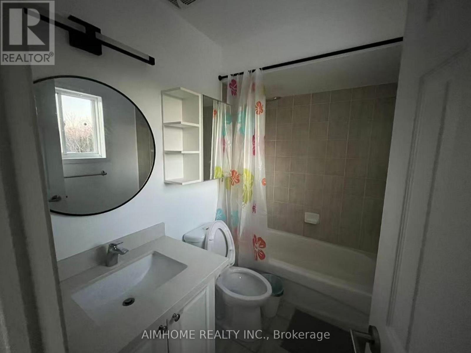 Room1 - 401 Kittridge Road, Oakville, Ontario  L6H 7K6 - Photo 2 - W12607694