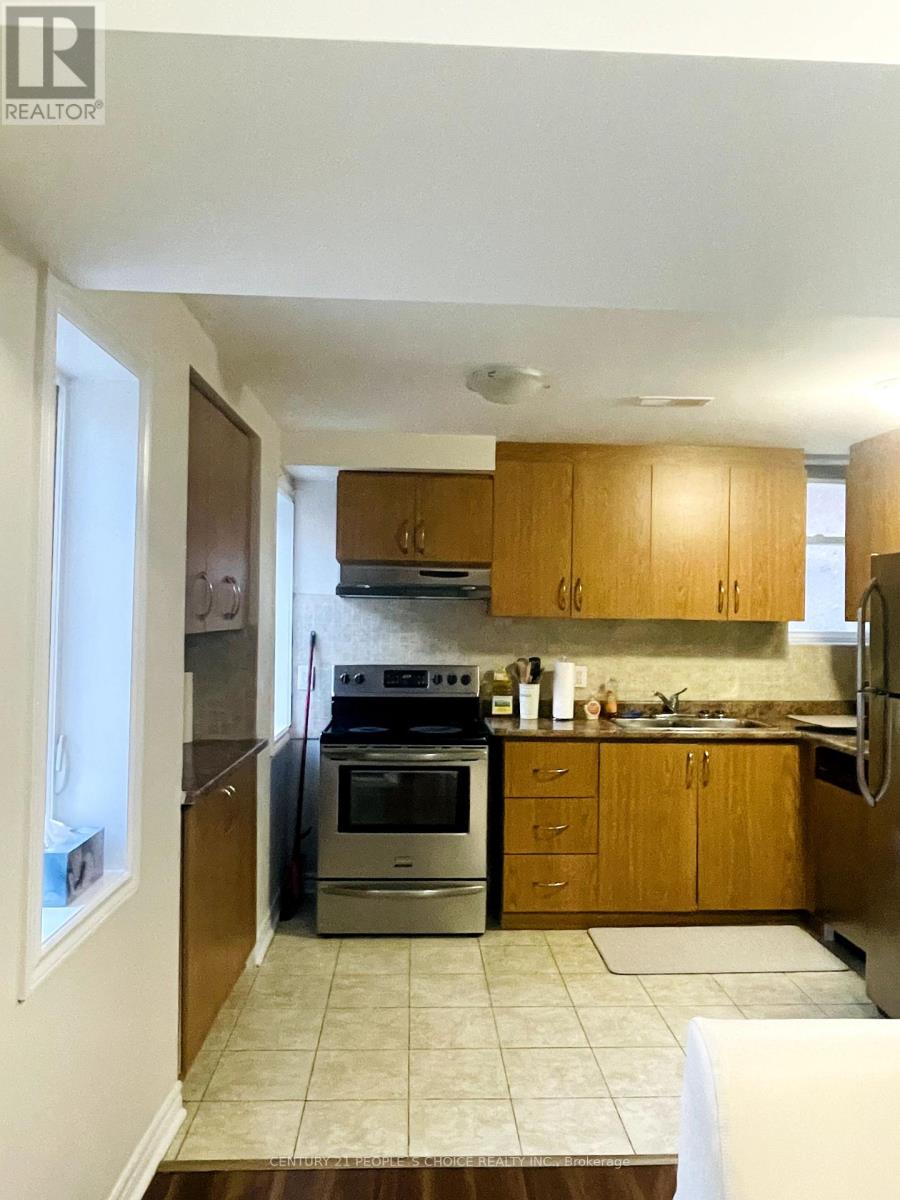 Finished Bsmt - 5551 Meadowcrest Avenue, Mississauga, Ontario  L5M 0V1 - Photo 4 - W12607696