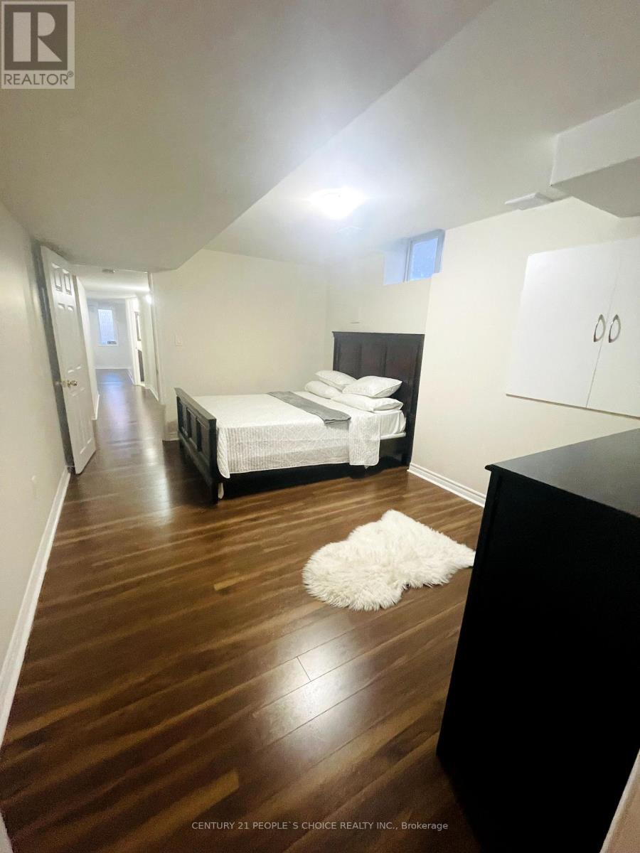 Finished Bsmt - 5551 Meadowcrest Avenue, Mississauga, Ontario  L5M 0V1 - Photo 7 - W12607696