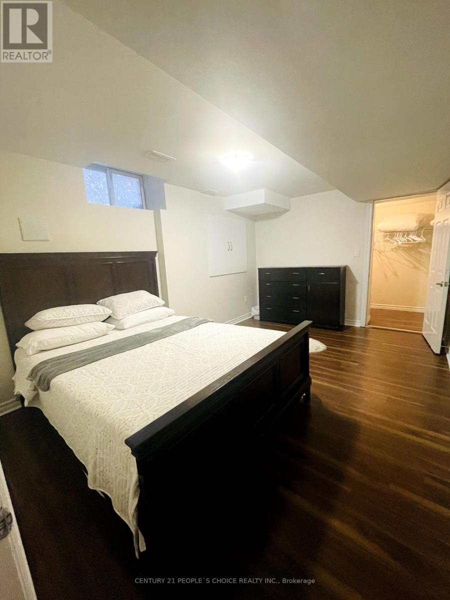 Finished Bsmt - 5551 Meadowcrest Avenue, Mississauga, Ontario  L5M 0V1 - Photo 8 - W12607696