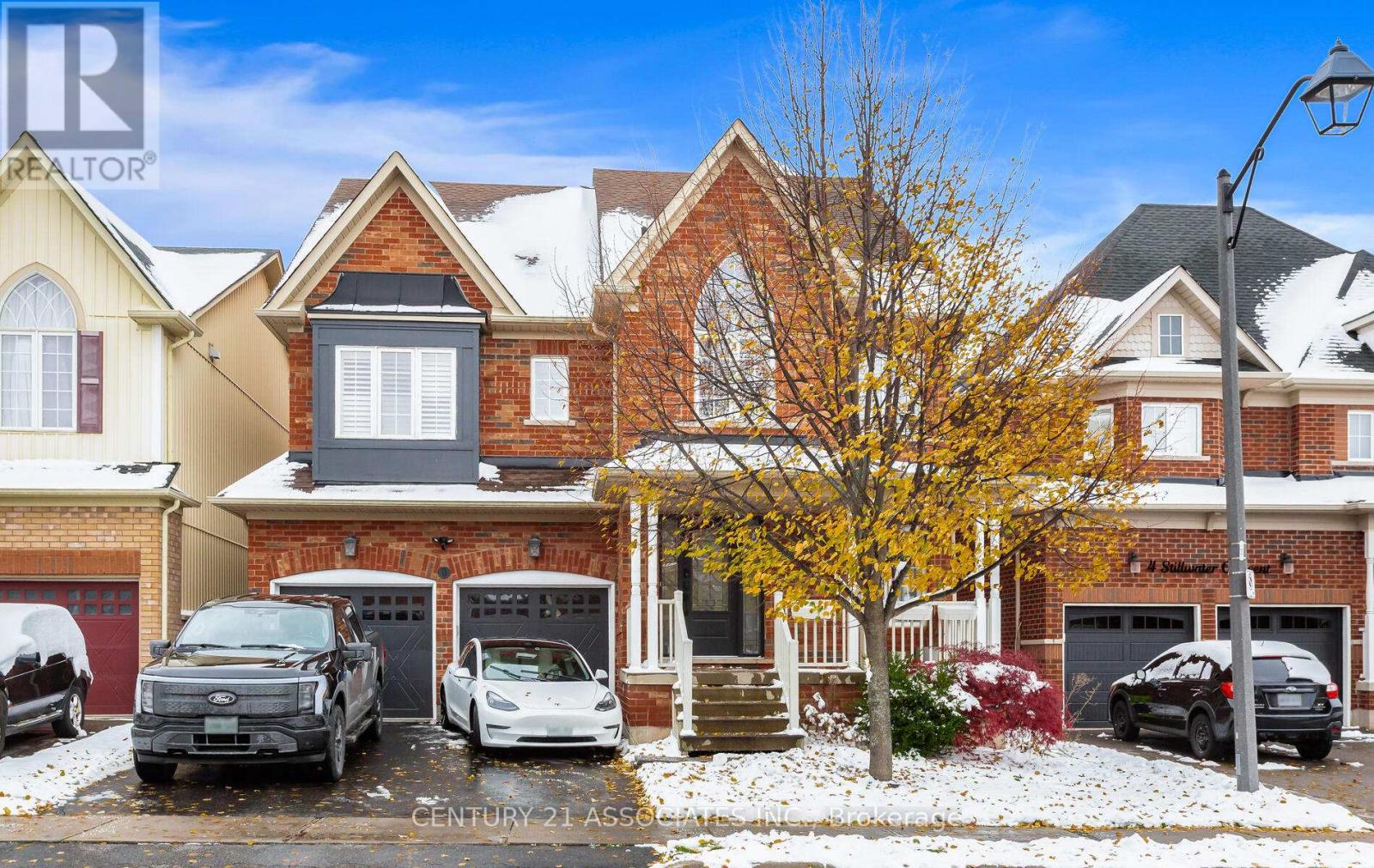 UPPER LEVEL - 8 STILLWATER CRESCENT, Hamilton, Ontario