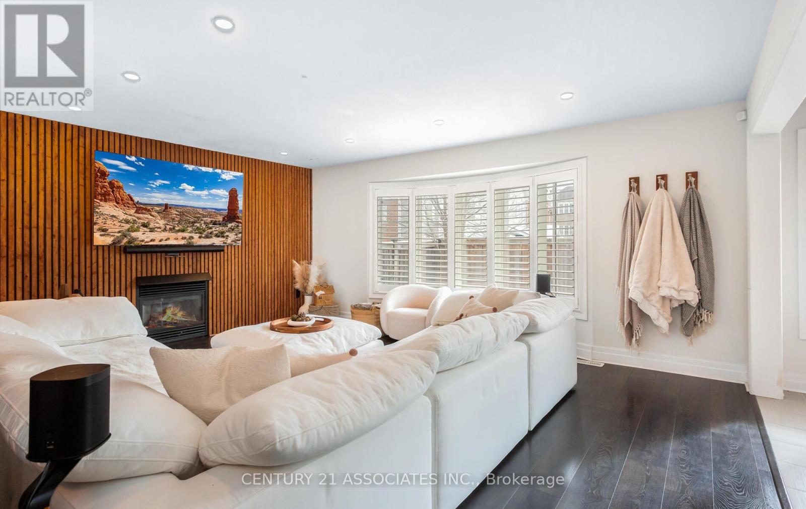 Upper Level - 8 Stillwater Crescent, Hamilton, Ontario  L8B 0X4 - Photo 10 - X12607678