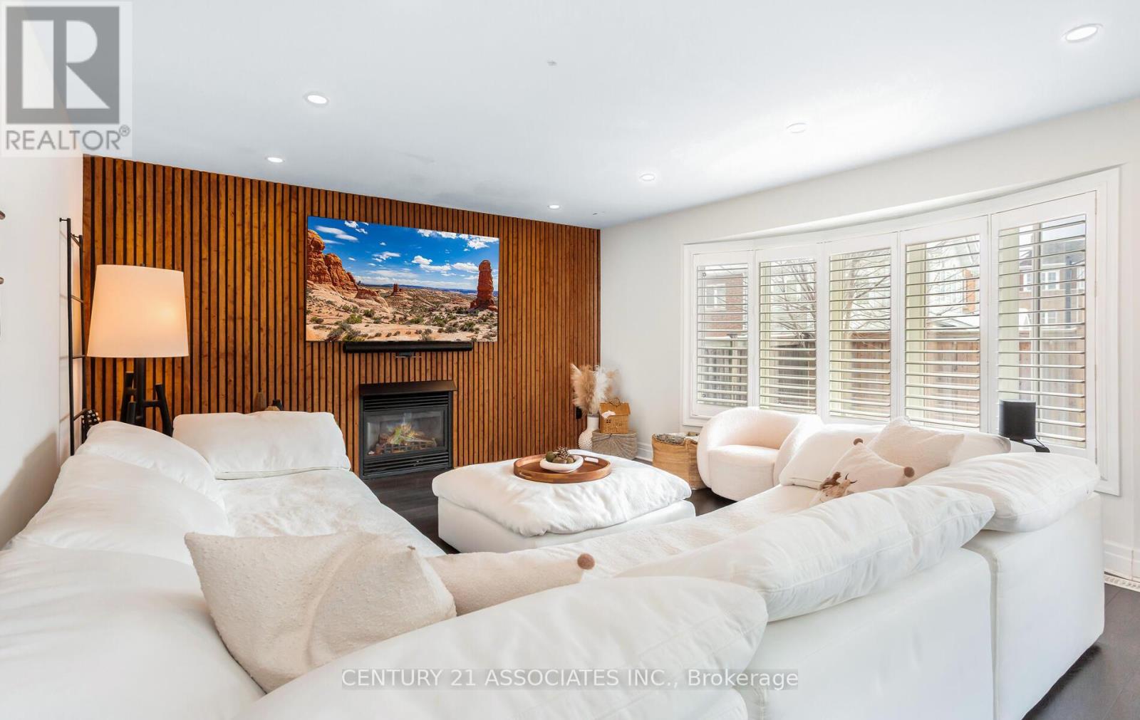 Upper Level - 8 Stillwater Crescent, Hamilton, Ontario  L8B 0X4 - Photo 11 - X12607678