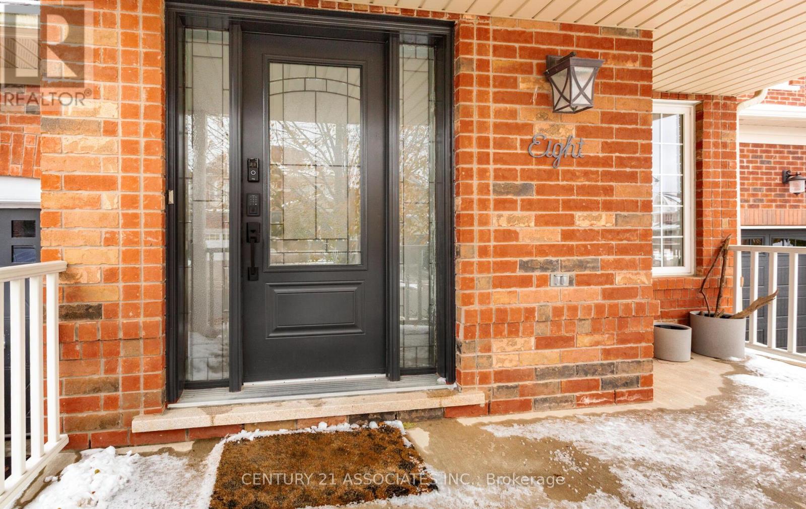 Upper Level - 8 Stillwater Crescent, Hamilton, Ontario  L8B 0X4 - Photo 3 - X12607678