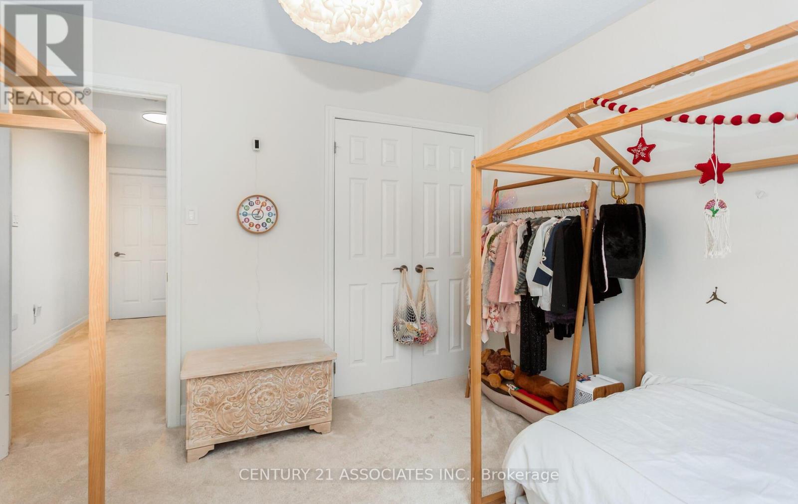 Upper Level - 8 Stillwater Crescent, Hamilton, Ontario  L8B 0X4 - Photo 37 - X12607678