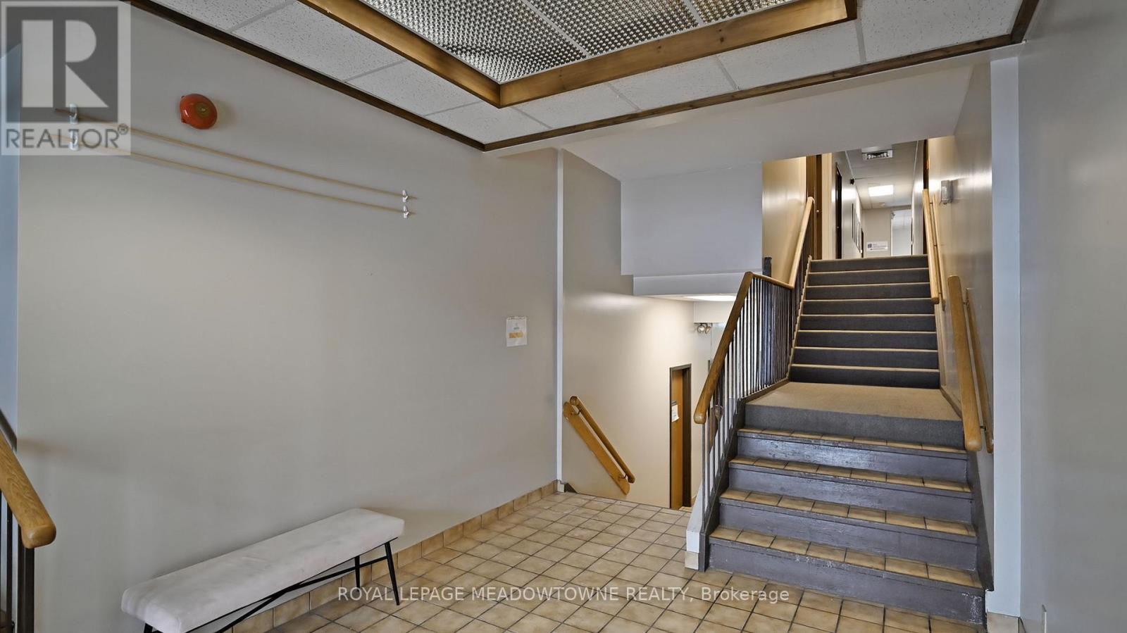 72 Mill Street, Halton Hills (Georgetown), Ontario  L7G 2C9 - Photo 28 - W12404497