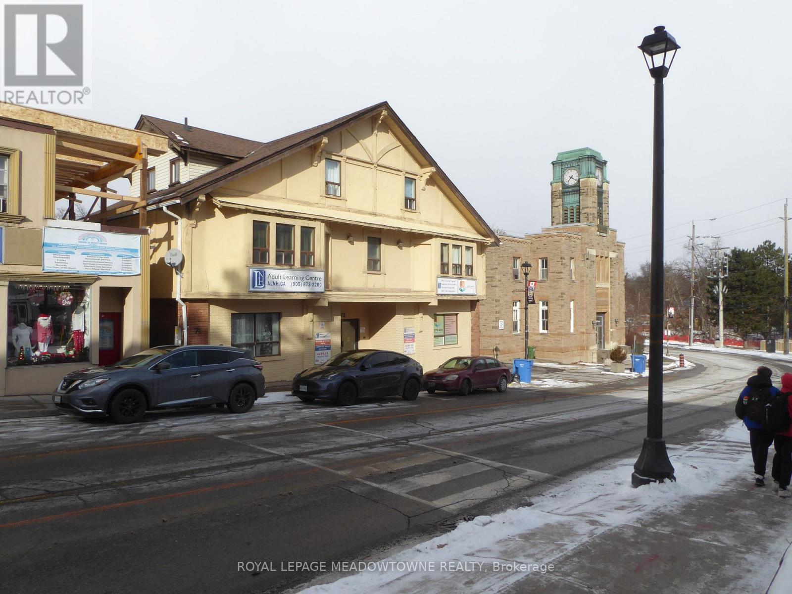 72 Mill Street, Halton Hills (Georgetown), Ontario  L7G 2C9 - Photo 3 - W12404497