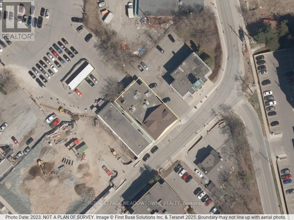 72 Mill Street, Halton Hills (Georgetown), Ontario  L7G 2C9 - Photo 32 - W12404497