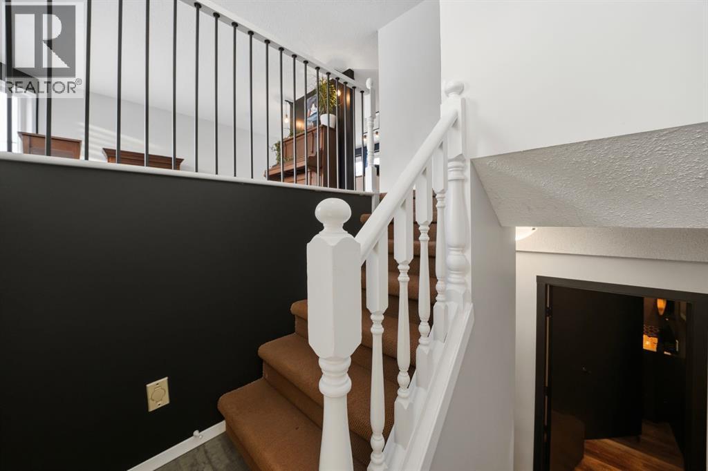 56 Marion Crescent, Red Deer, Alberta  T4R 1N2 - Photo 2 - A2273901