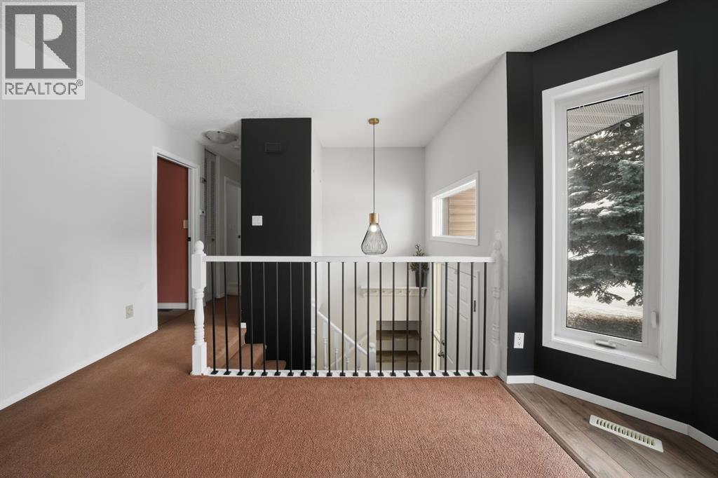 56 Marion Crescent, Red Deer, Alberta  T4R 1N2 - Photo 6 - A2273901