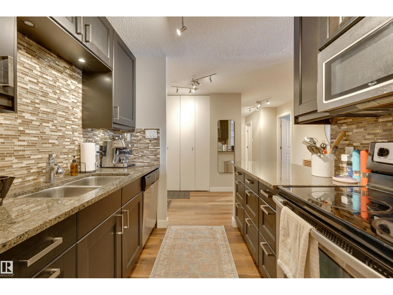 #406 12141 Jasper Av Nw, Edmonton, Alberta  T5N 3X8 - Photo 15 - E4467627