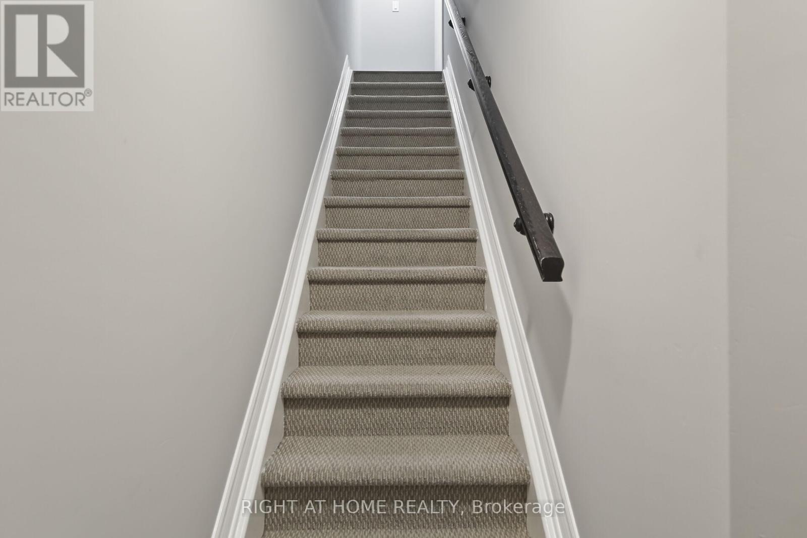 B - 1120 Klondike Road, Ottawa, Ontario  K2K 0H2 - Photo 4 - X12607732