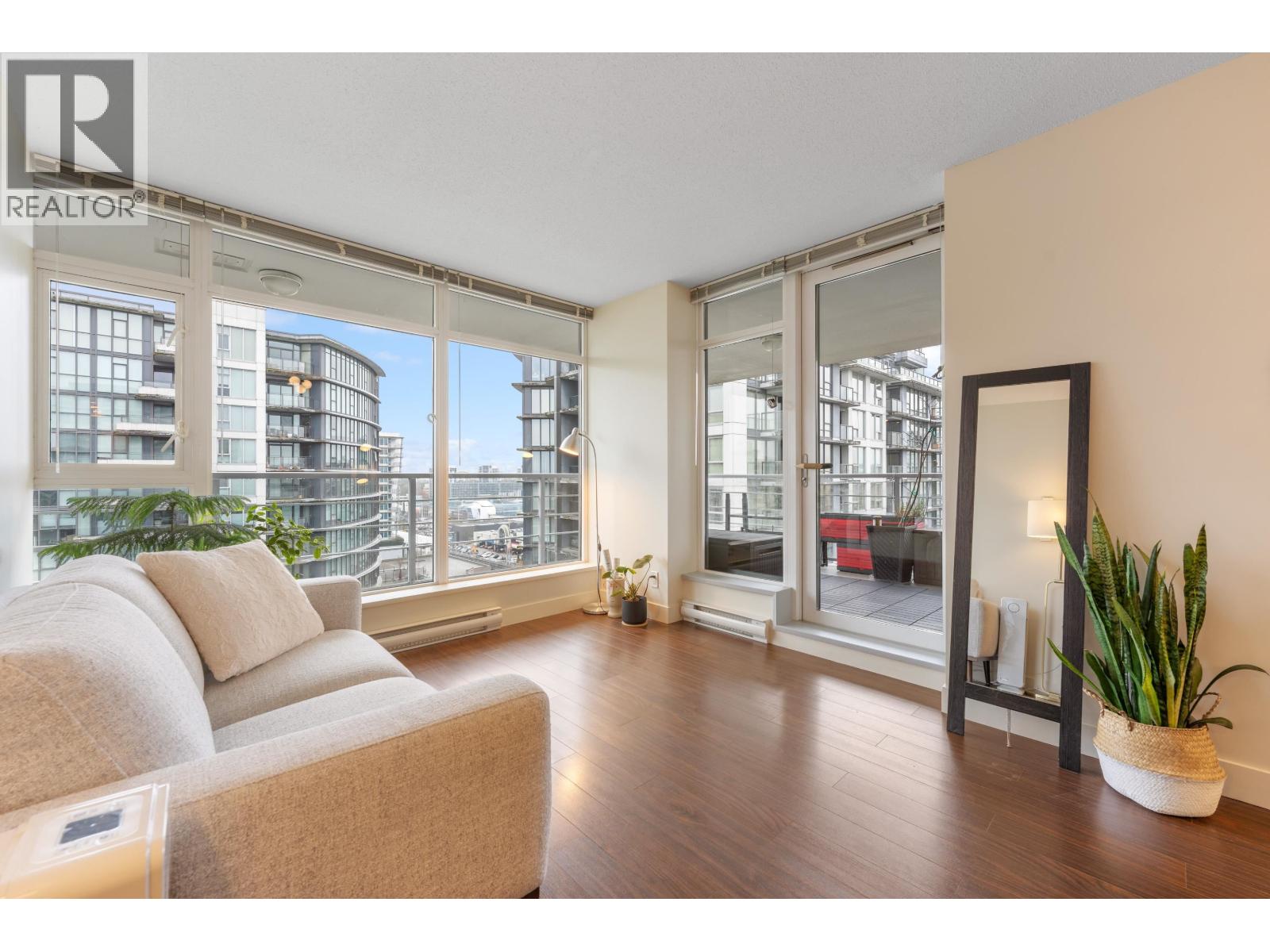 1505 8068 Westminster Highway, Richmond, British Columbia V6X 0C6 - Photo 1 - R3067920