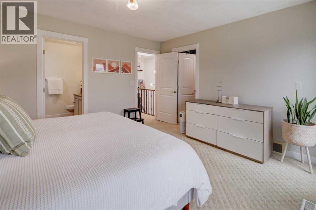 7312 34 Avenue Nw, Calgary, Alberta  T3B 1N4 - Photo 16 - A2262158