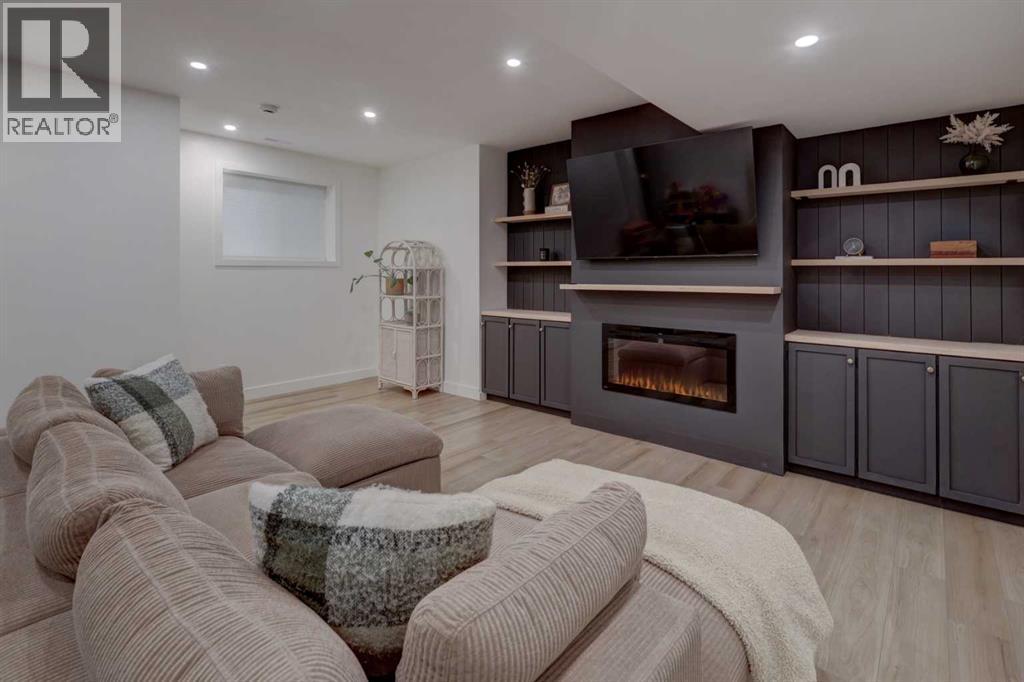 7312 34 Avenue Nw, Calgary, Alberta  T3B 1N4 - Photo 30 - A2262158