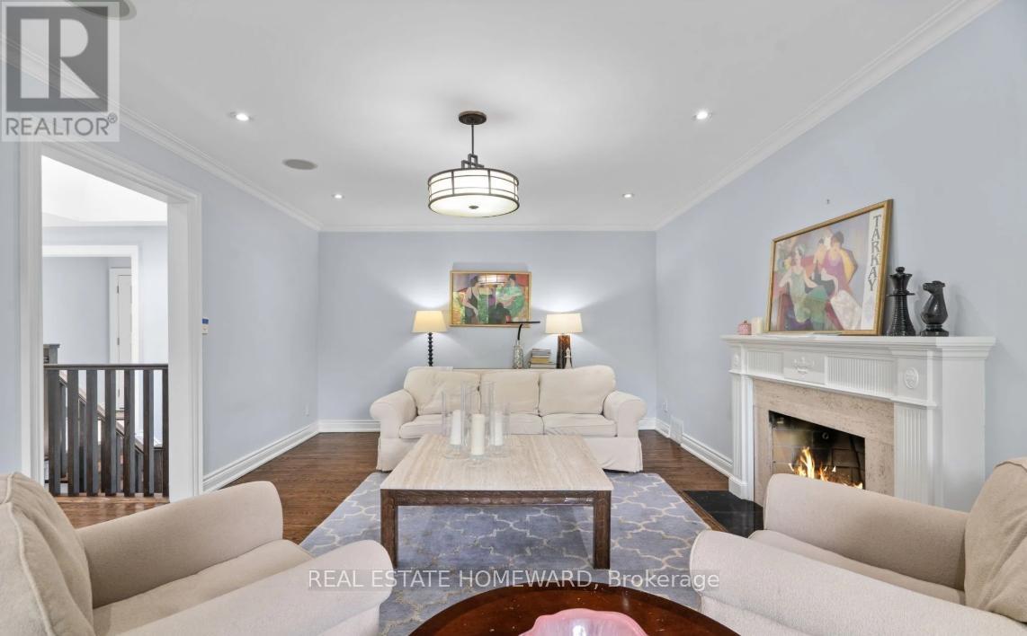 42 Heathview Avenue, Toronto, Ontario  M2K 2C1 - Photo 5 - C12607736