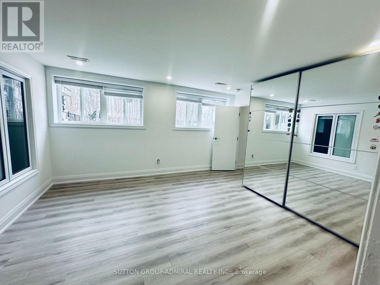 Lower - 10 Silverdale Crescent, Toronto, Ontario  M3A 3H1 - Photo 12 - C12607750