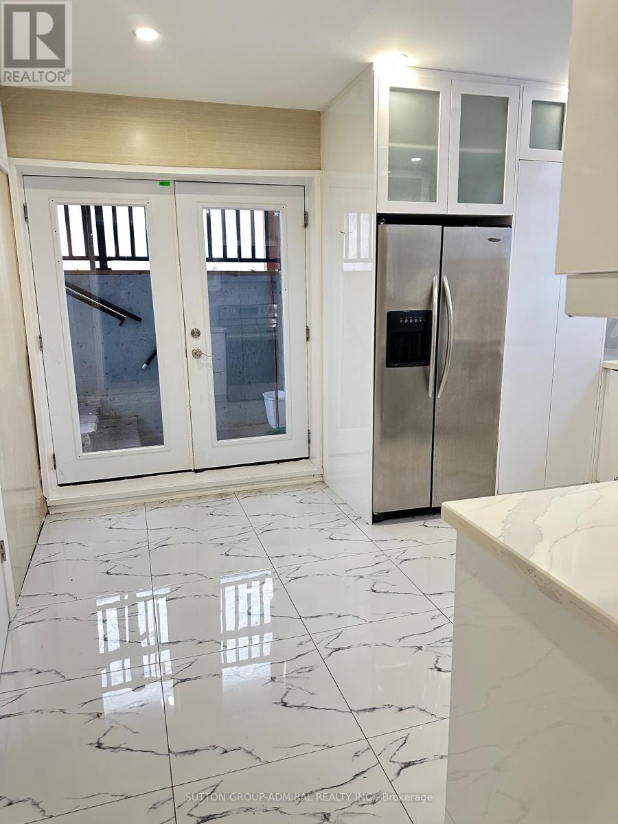 Lower - 10 Silverdale Crescent, Toronto, Ontario  M3A 3H1 - Photo 22 - C12607750