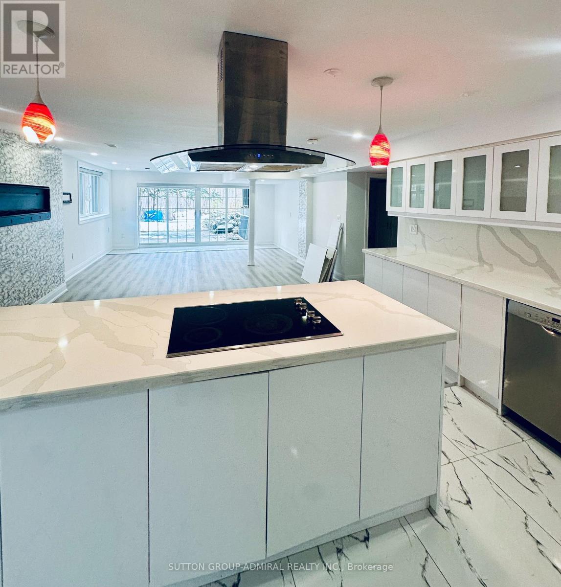 Lower - 10 Silverdale Crescent, Toronto, Ontario  M3A 3H1 - Photo 8 - C12607750